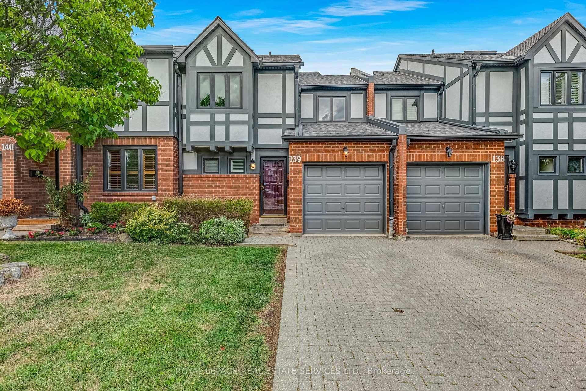 3 1 Bedrooms 4 Bathrooms Rare 2 Car Driveway Garage.