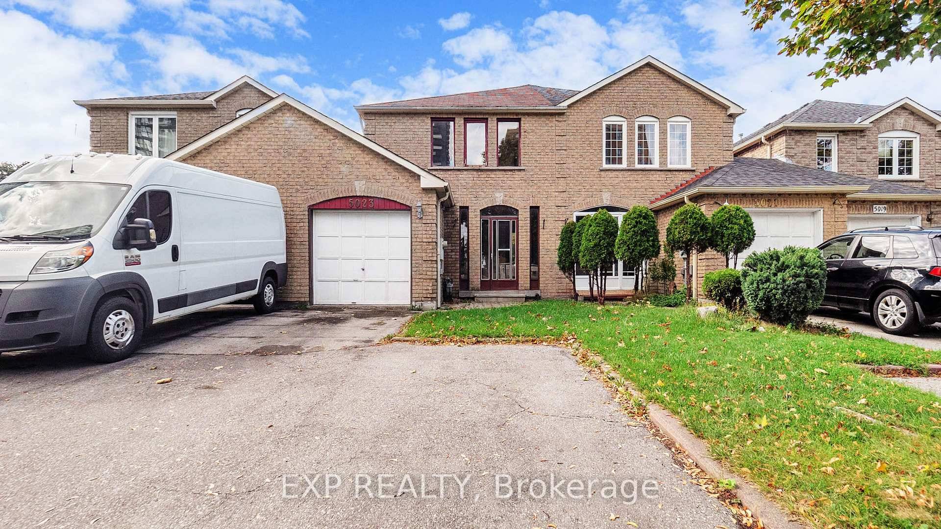 Welcome to 5023 Salishan Circle, a hidden gem nestled in the heart of Mississauga.