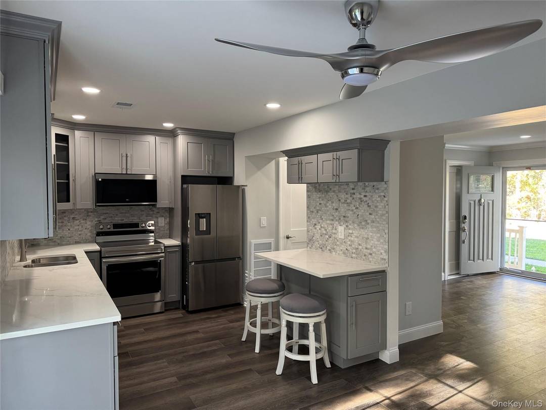 Beautifully updated Smart Home Condo offering 3 Bedrooms and 1.