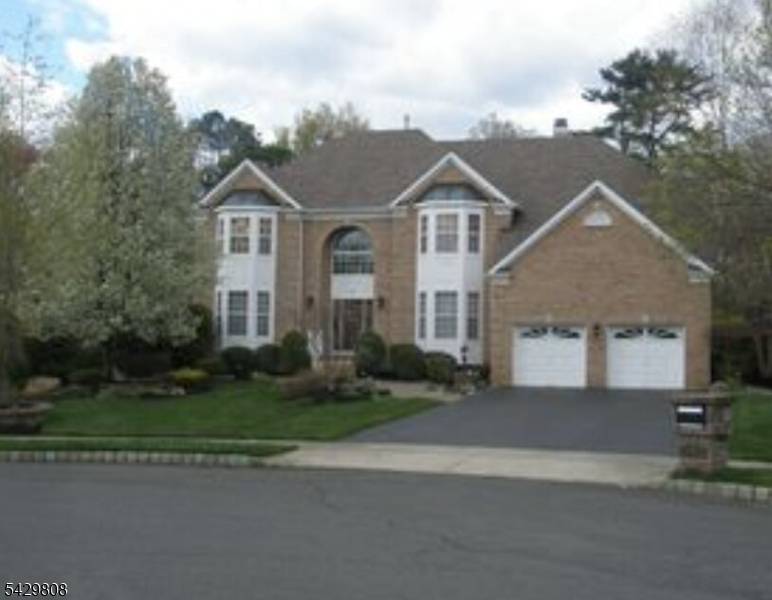 Welcome to this beautifully maintained 2001 built home nestled in the highly desirable Monroe Township community !