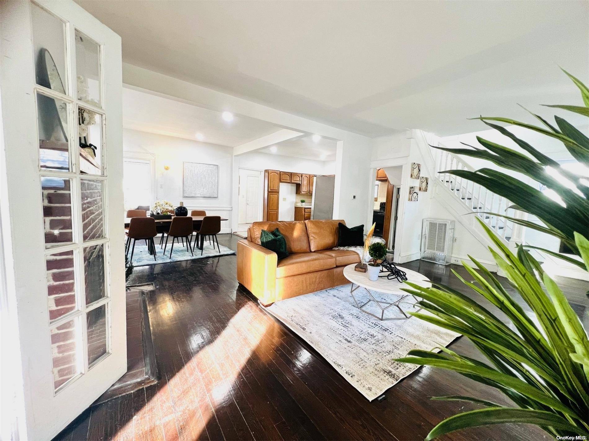 Welcome to this beautiful prestigious Freeport Long Island Property.