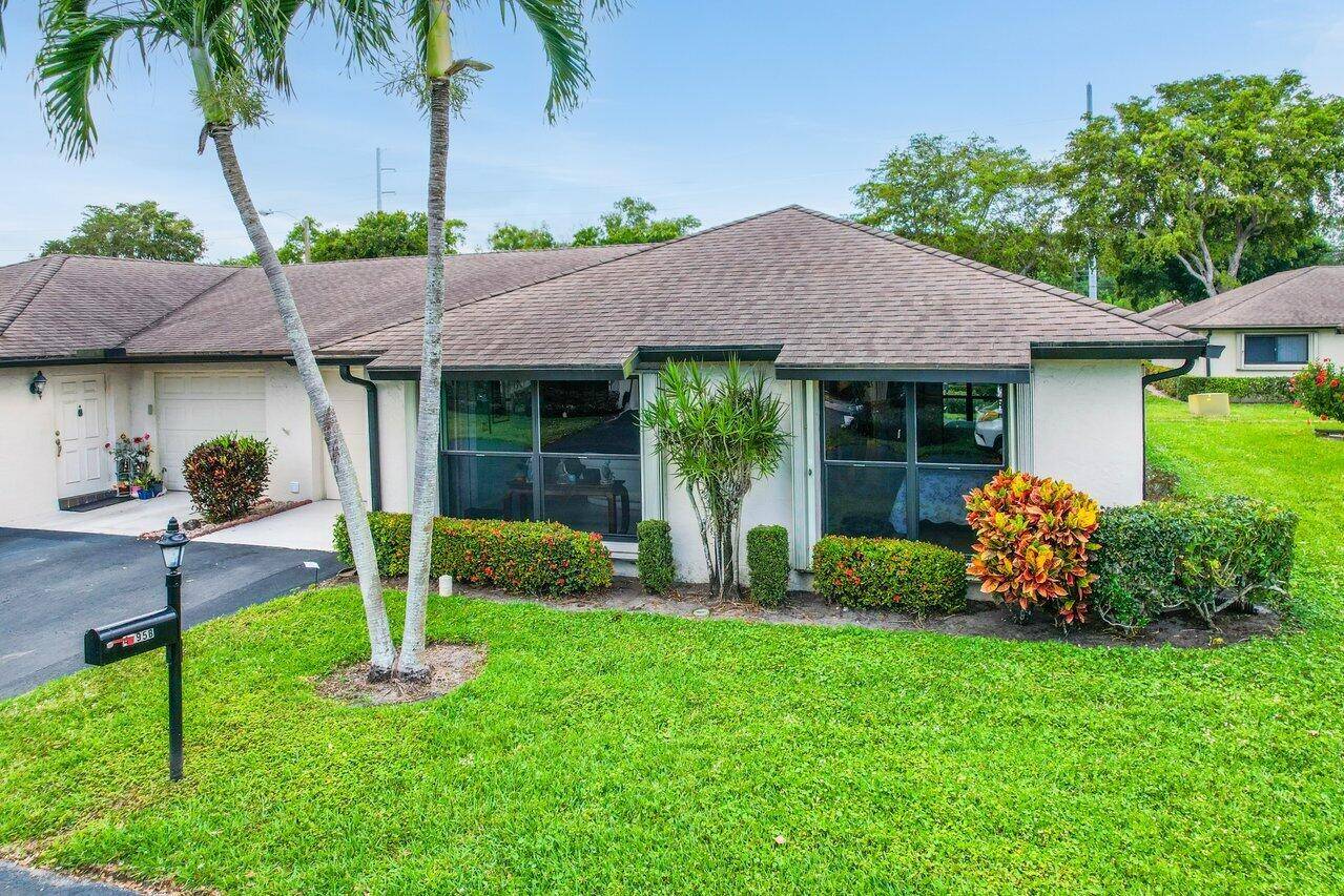 Discover serenity and convenience in this charming 2 bedroom, 2 bathroom villa nestled in the heart of Boynton Beach.