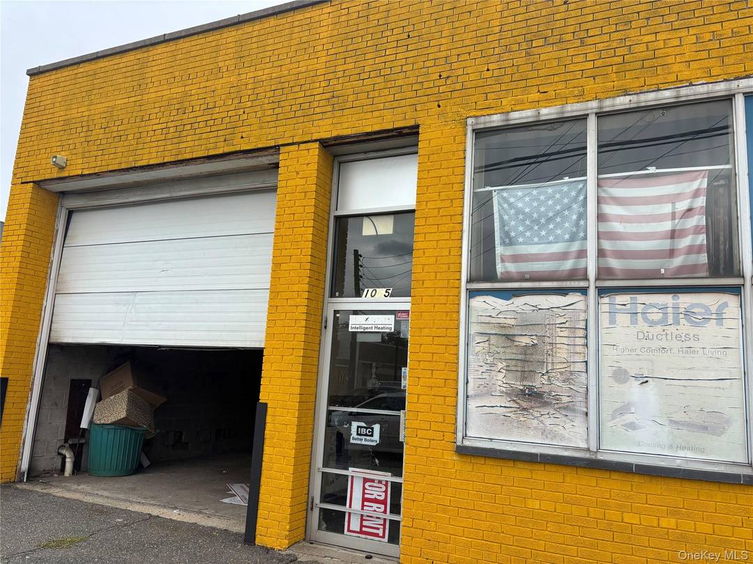 Corner Warehouse Storefront On A High Traffic Street With Excellent Visibility.