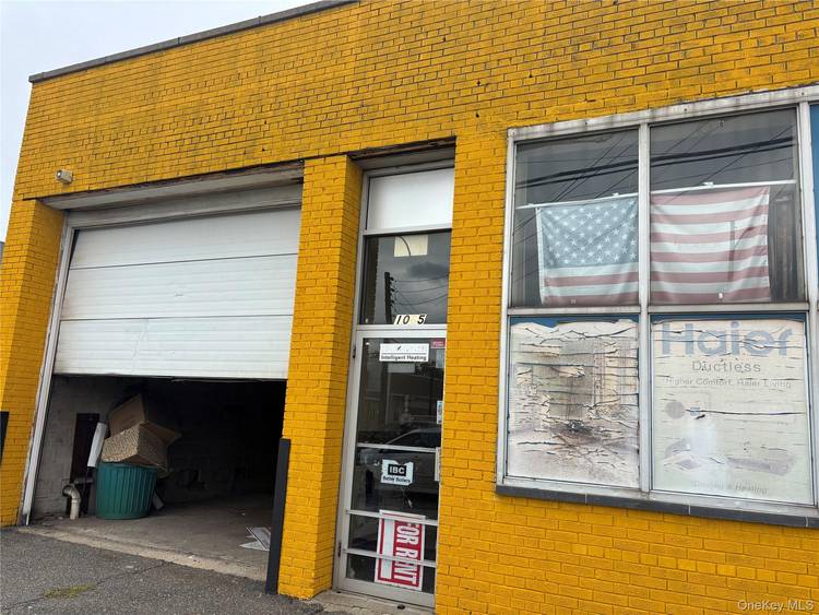 Corner Warehouse Storefront On A High Traffic Street With Excellent Visibility.