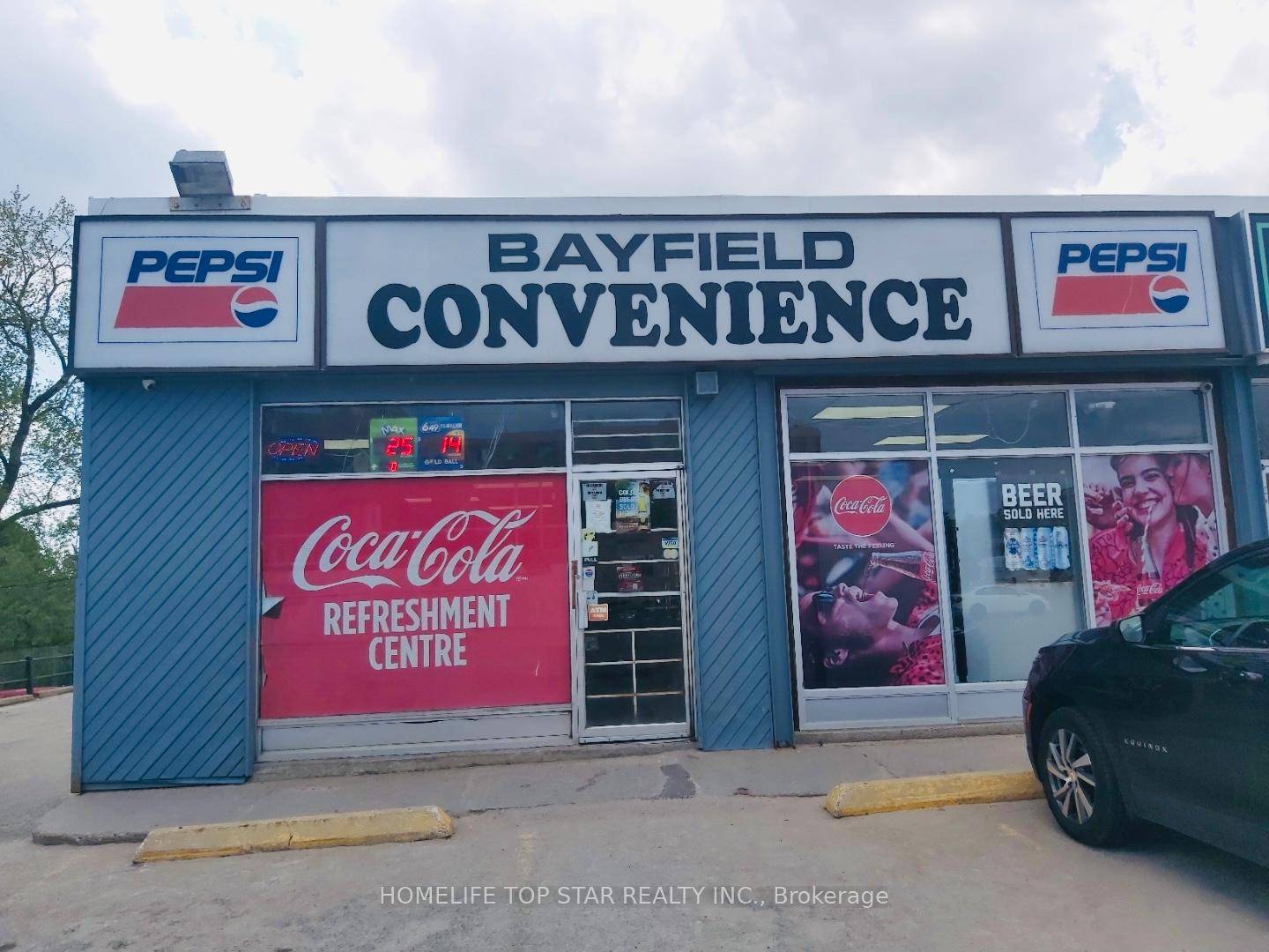Exciting opportunity to own a well established variety convenience store in Barrie for just 119k.