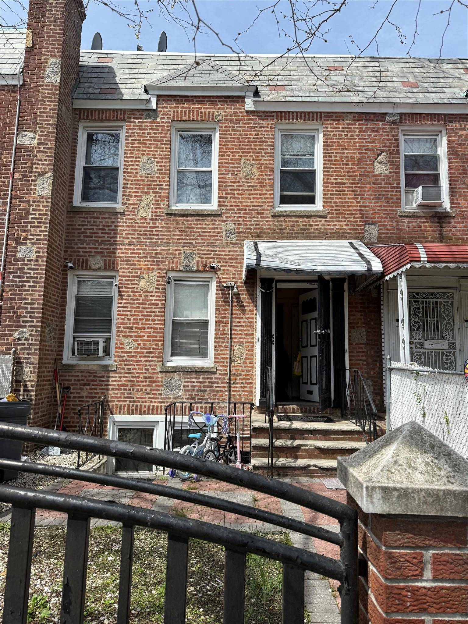Beautiful two family cozy home, great for first time Home buyers or investors, needs some TLC.