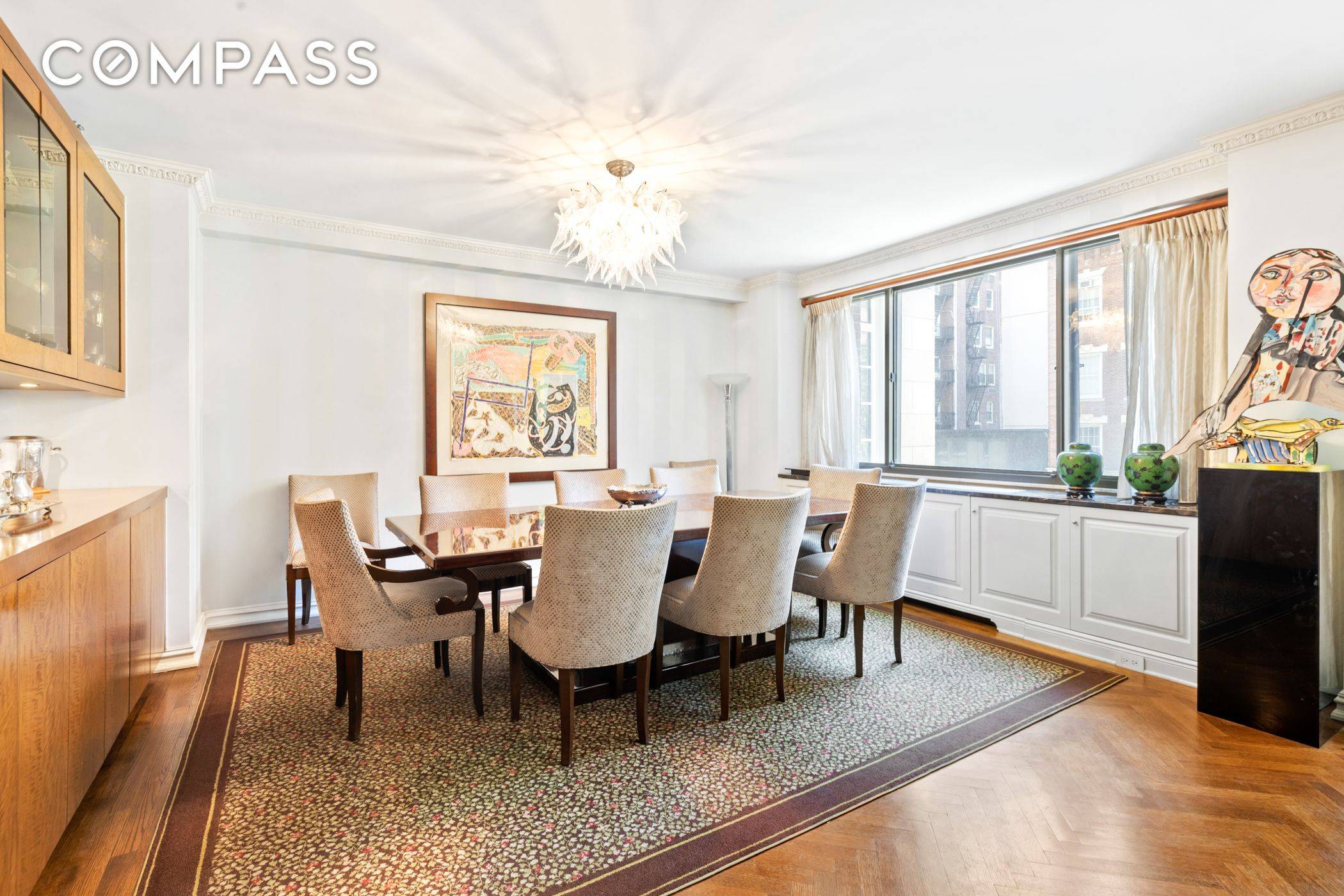Dream of living near The Met and Central Park ?