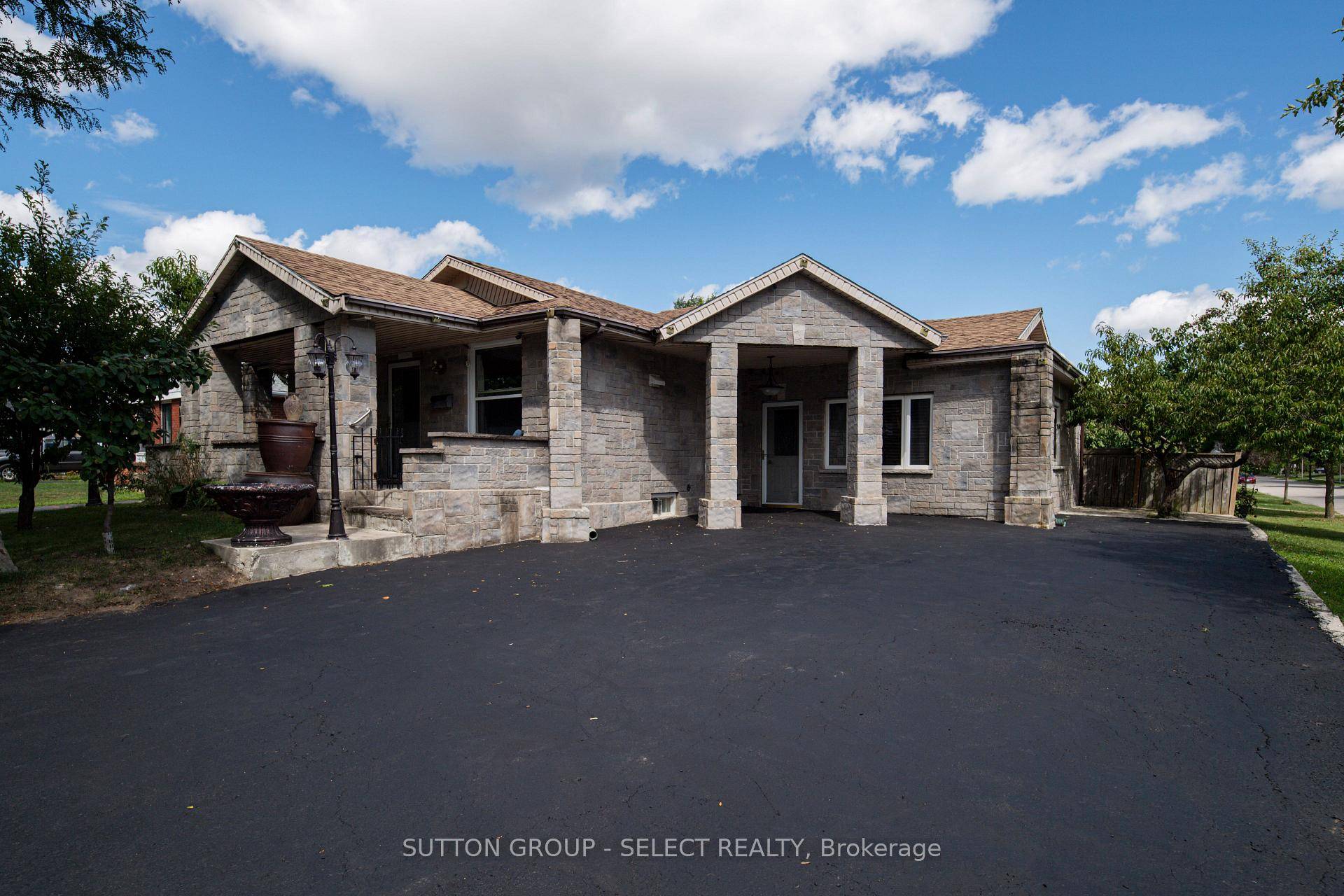 A Unique family opportunity exists at 1192 Jalna Boulevard !