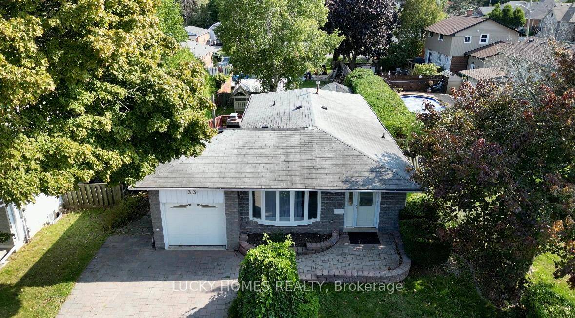 Located in the heart of Bowmanville, this 3 bedroom bungalow with an additional 2 bedroom basement offers the perfect blend of comfort, accessibility, and versatility.