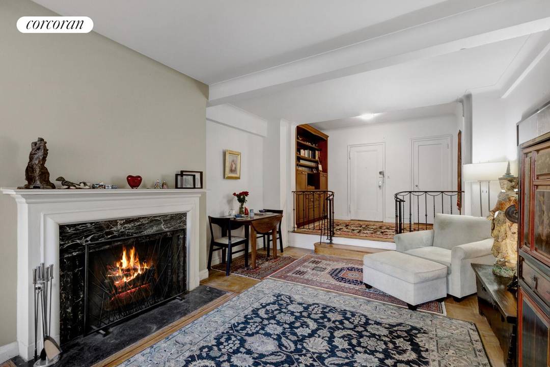 Find your perfect pied à terre or full time home in a distinguished Sutton Place pre war co op.