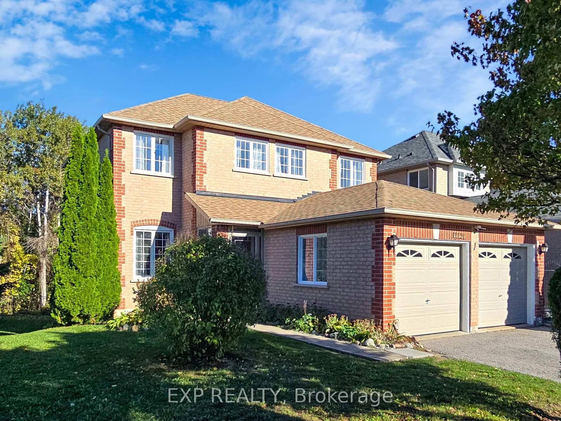 Situated in a lovely community tucked away in a quiet cul de sac in one of Pickerings most sought after neighbourhoods, this beautiful home sits proudly on a large corner ...