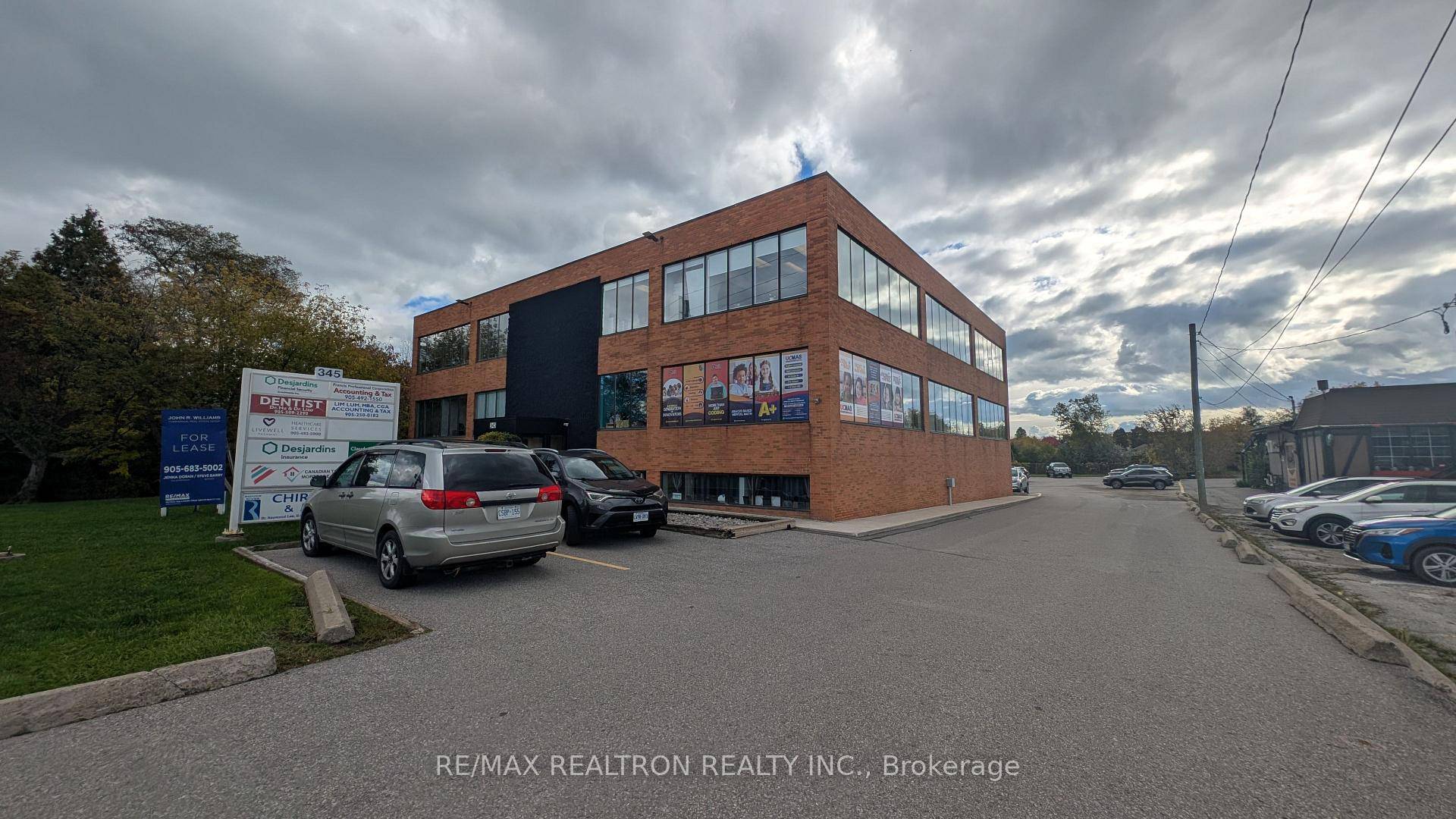 Spacious, Clean, Welcoming amp ; Bright.