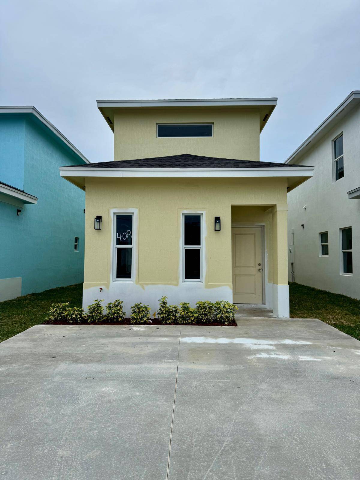 NEW CONSTRUCTION ! Beautiful New Single Family Home.
