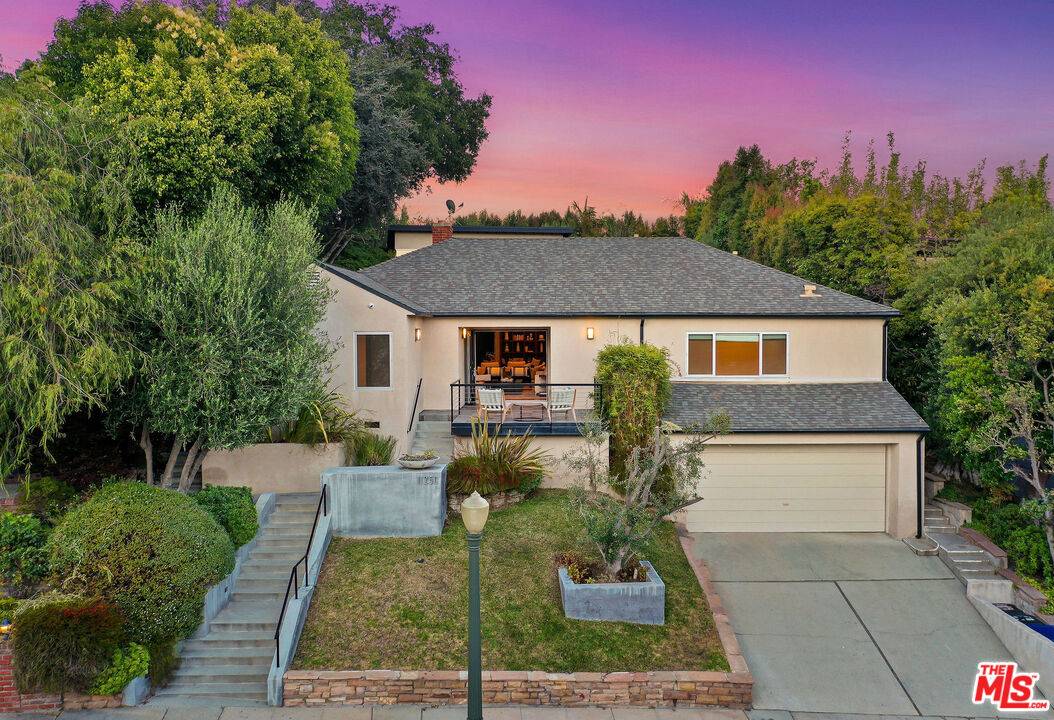 11250   Homedale St Brentwood LA