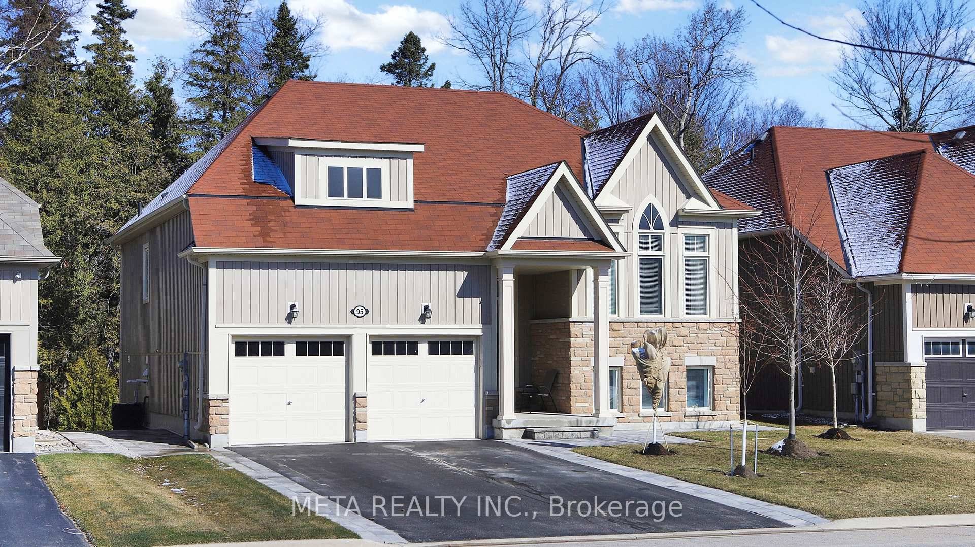 Stunning Upgraded Raised Bungalow in Serene Wasaga Beach Ravine Community !