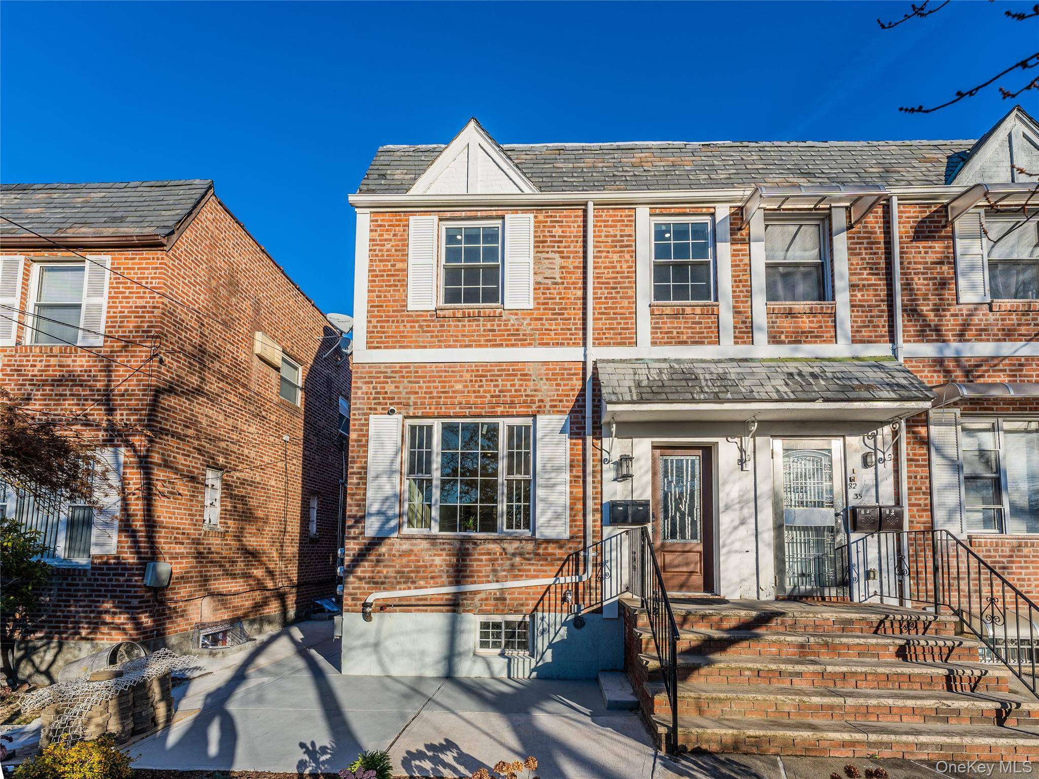 Experience modern comfort in this beautifully designed brand new 3 bedroom, 2 bathroom home.