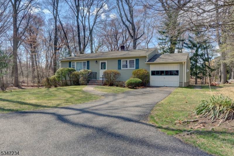 This well maintained 2 bedroom, 1 bath ranch in Paramus offers a private setting and a fantastic opportunity for its next owner.