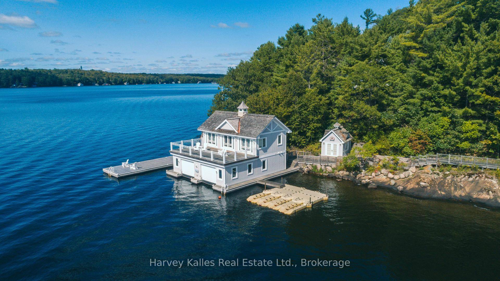 Upper Lake Muskoka prime Beaumaris to Port Carling corridor.