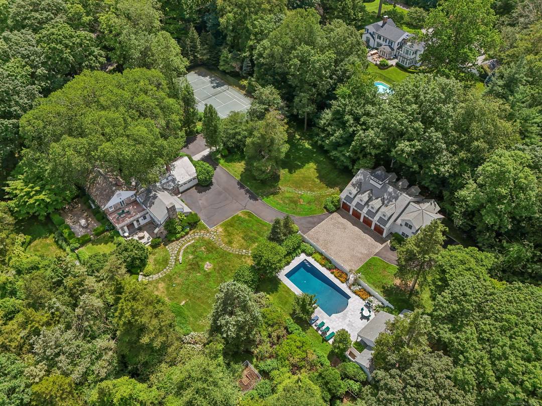 The beloved 1925 Elmstone Estate situated on over 4 acres in the heart of Ferris Hill has been lovingly restored w high end finishes that blend original charm and modern ...
