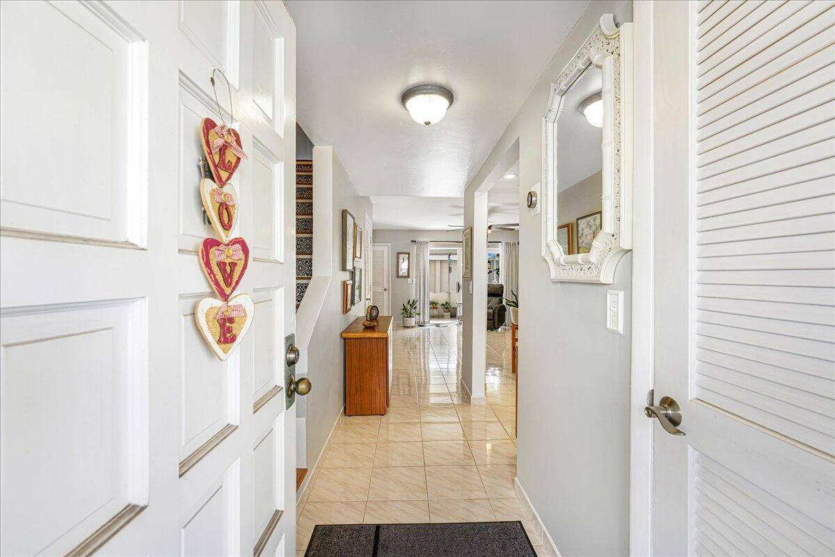 LOCATION OWN A PIECE OF PARADISE ALL AGES WELL MAINTAINED 2 BED 2.