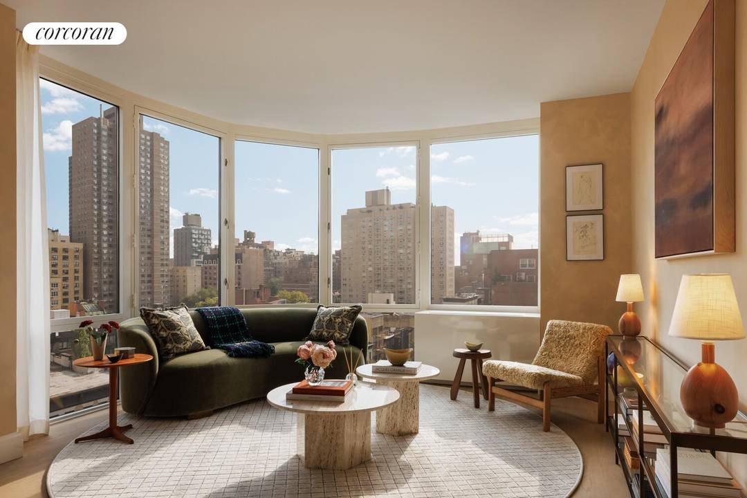 THE STRATHMORE PRESENTS A SUN DRENCHED ONE BEDROOM WITH OPEN CITY VIEWS Rising 44 stories above the leafy charm and quiet sophistication of the Upper East Side, The Strathmore is ...