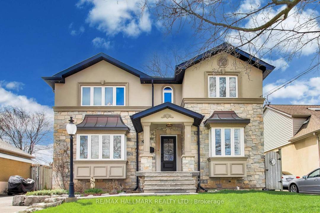 A rare and distinguished offering in the heart of Etobicoke this beautifully upgraded residence sits on a premium 47' x 157' lot in one of Eatonville's most sought after pockets, ...