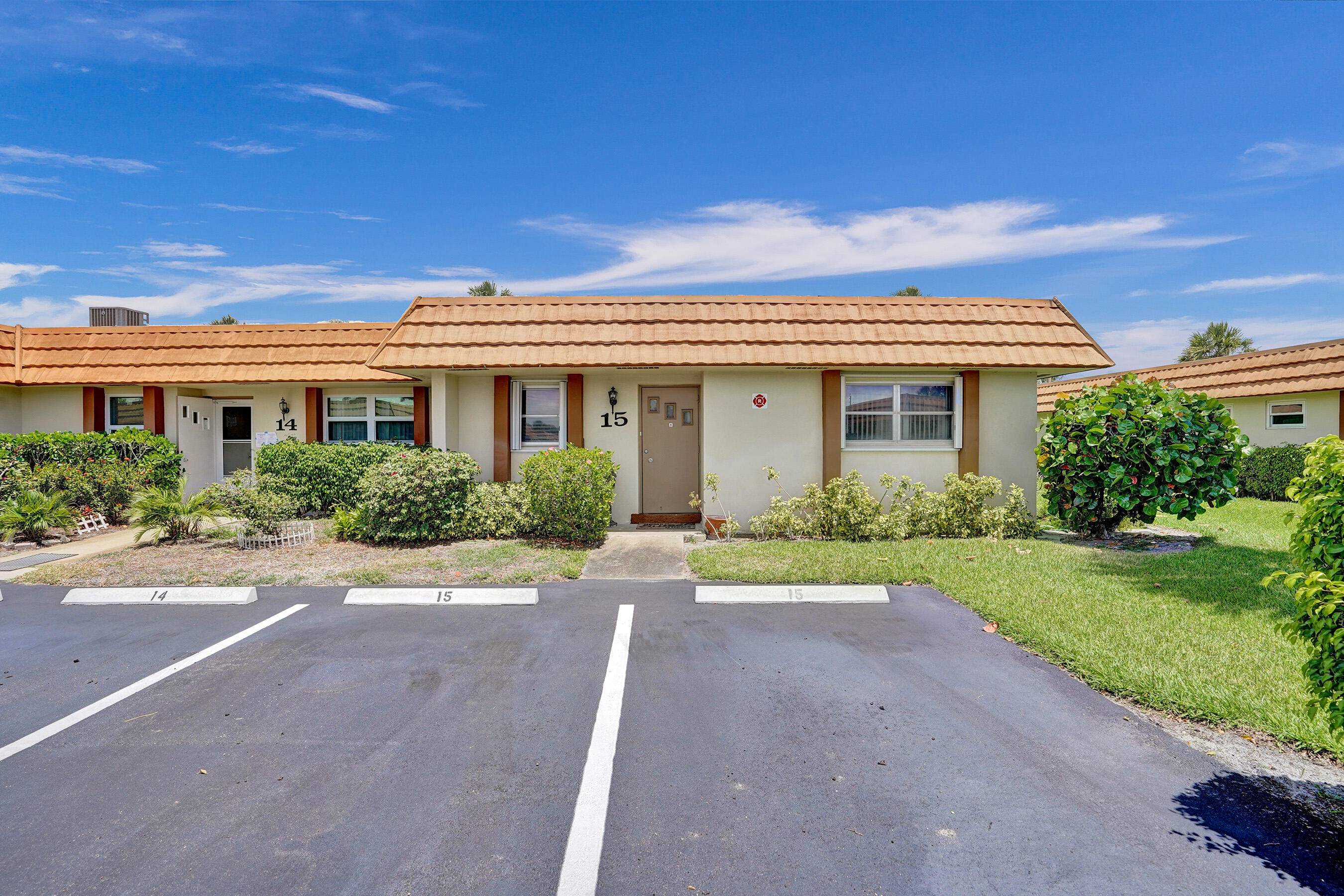 SUPER CLEAN, SUPER NICE CORNER UNIT, 2 ASSIGNED PARKING SPACES IN FRONT OF UNIT.