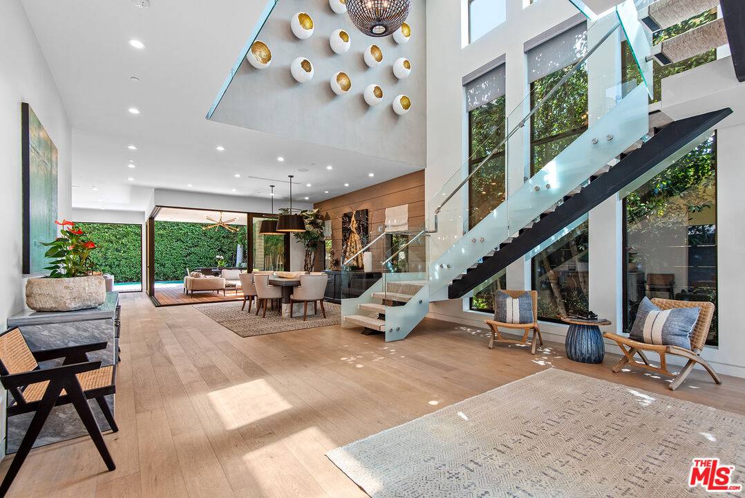 346 N Laurel Ave 4BR Beverly Grove La