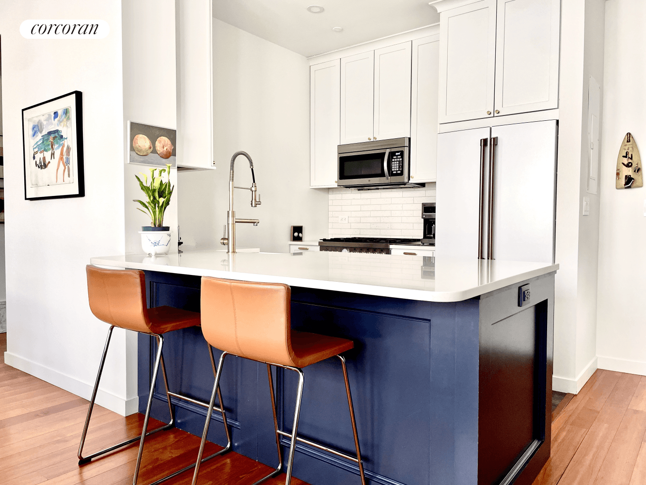 TERRACE DREAM ! Stunning Split two bedroom 2 Bath.