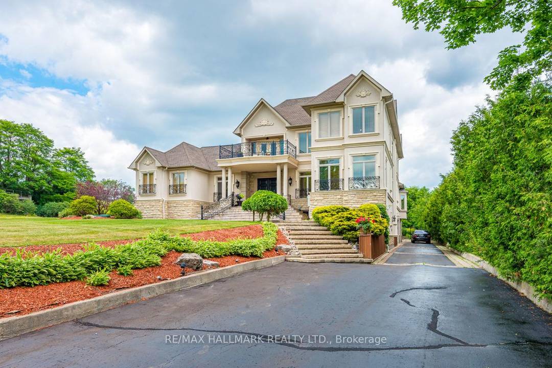 Welcome to an extraordinary residence in the heart of Woodland Acres, one of Vaughans most exclusive and sought after communities.