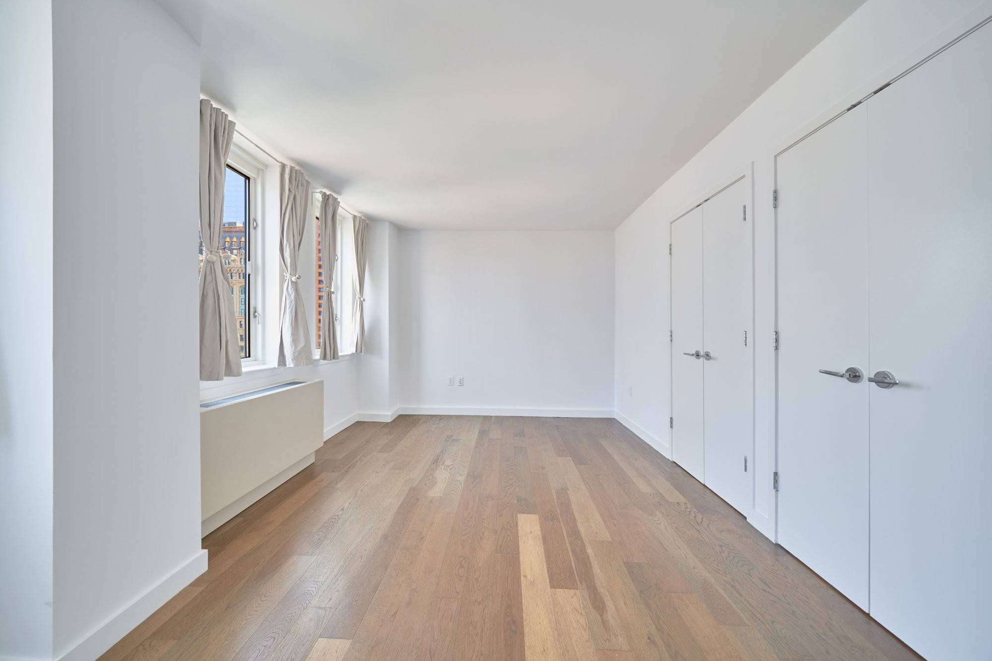 Pristine Move In Ready 22nd Floor Residence at the Incomparable Amenity Rich 225 Rector Place Incredible city and water views from every room Eat in chef's kitchen with breakfast bar, ...