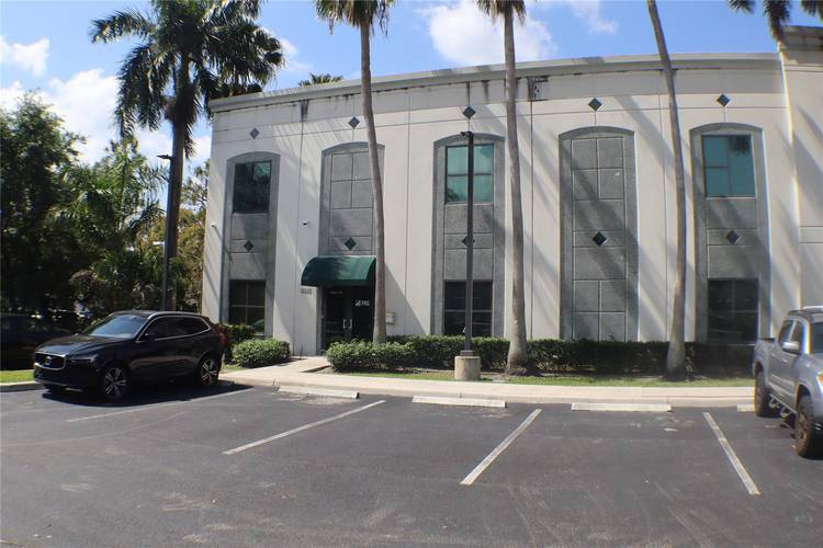 FOR LEASE in the beautiful Sawgrass International Corporate Park !
