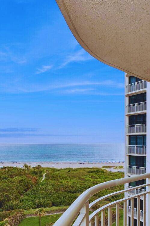 Welcome to easy oceanfront living on Singer Island.