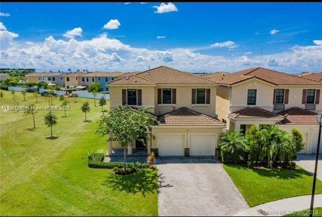 Welcome to your private oasis in the heart of Aventura Isles !