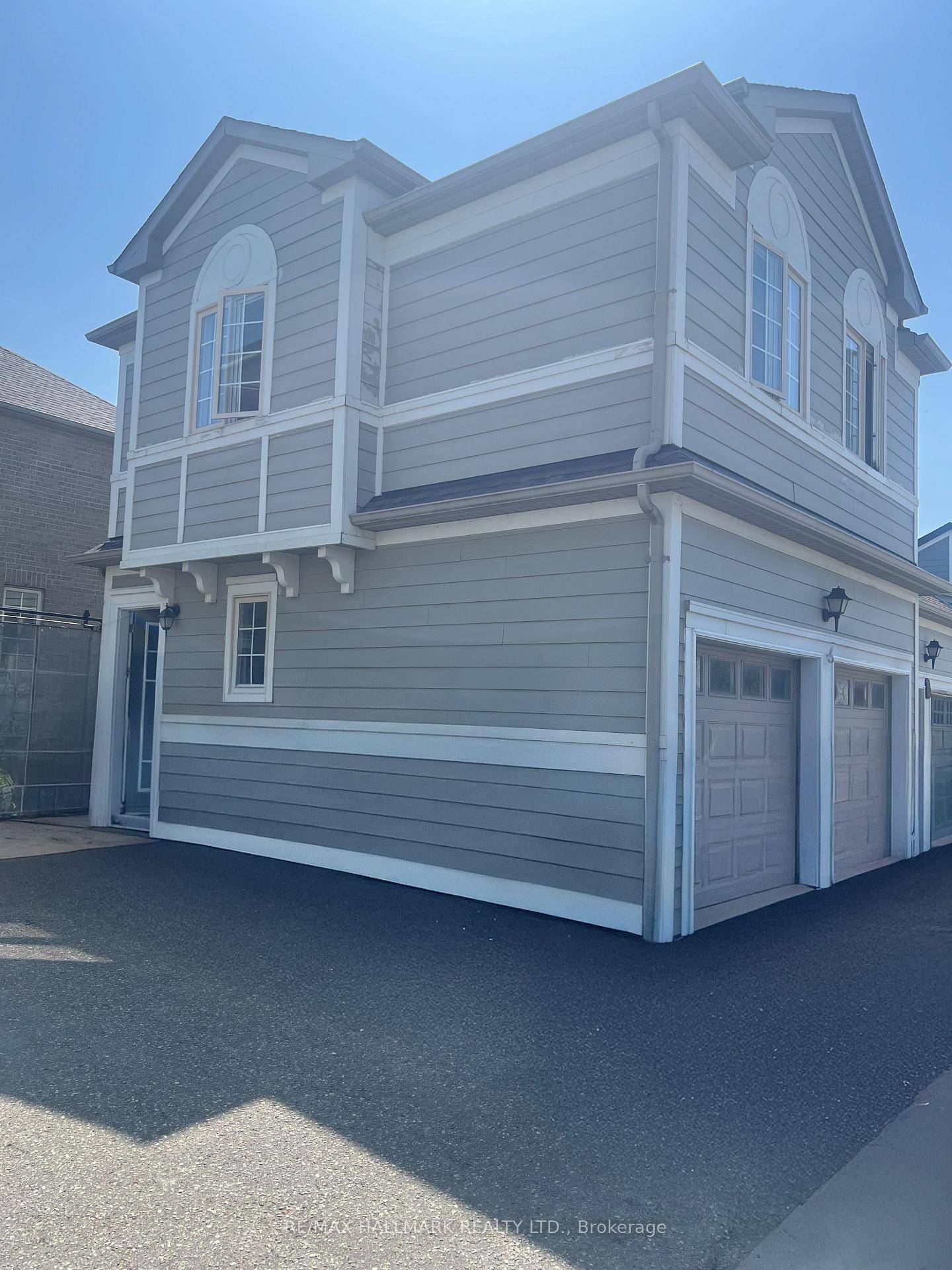 Private amp ; Self Contained Coach House Located In The Desired amp ; Welcoming Community Of Cornell.