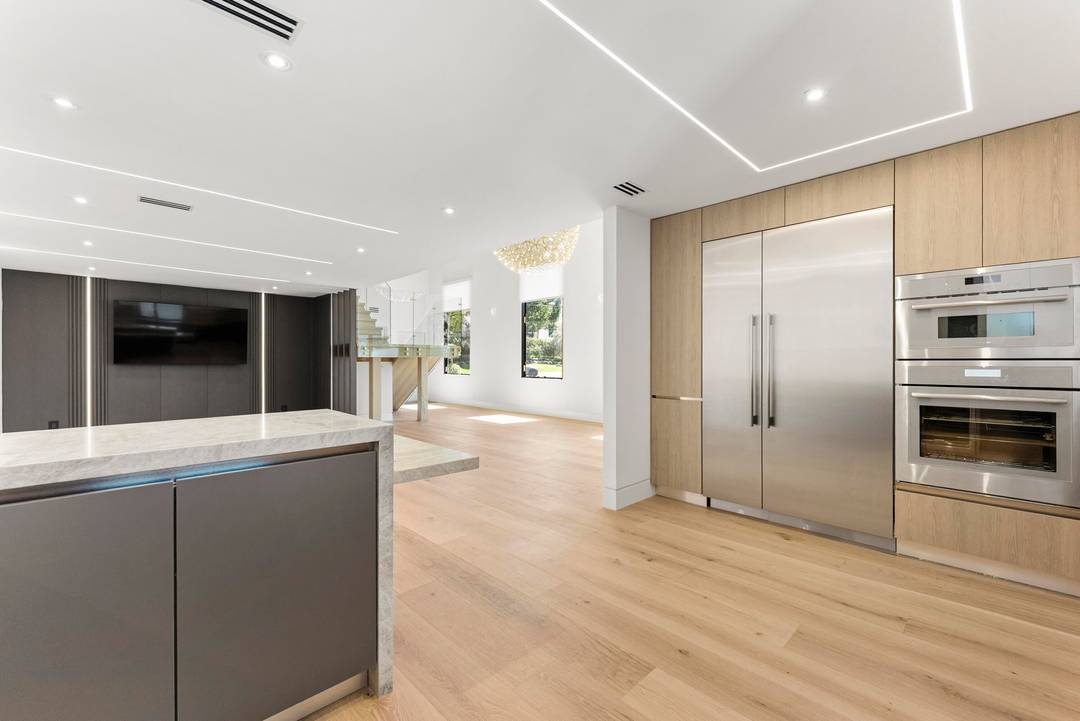 A showstopper from top to bottom !