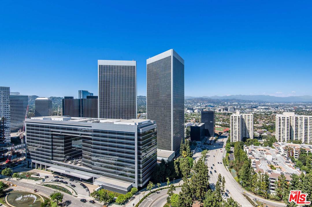 1 W Century Dr 2BR Beverlywood La