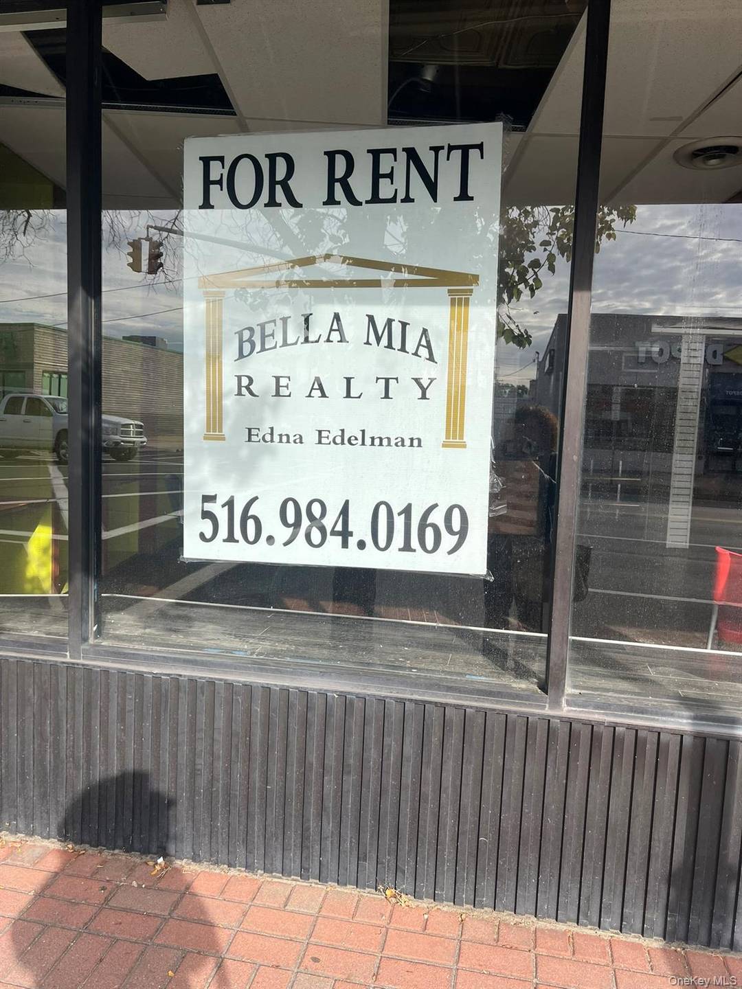 Prime Corner Commercial Property on Long Beach Road Oceanside, NY Exceptional opportunity to own or lease a high visibility corner property in one of Oceanside's busiest commercial corridors.