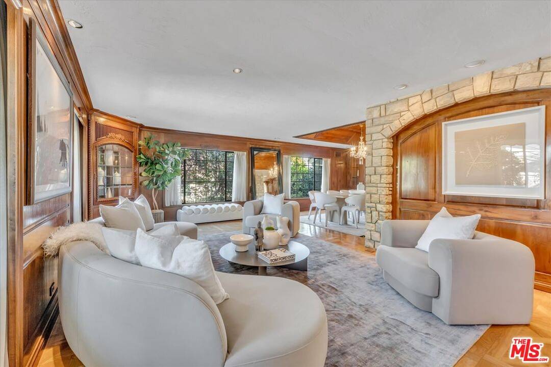 16560   Park Lane Cir 4BR Brentwood La