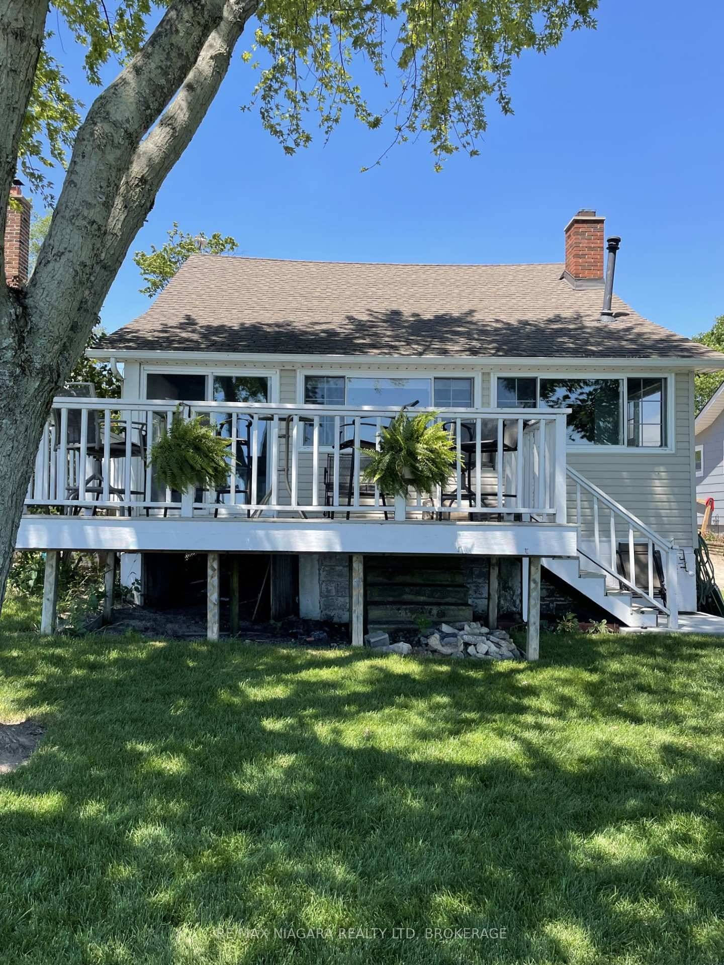 Pack your clothes and start enjoying lake living TODAY when you own this 3 bedroom 3 season waterfront property on the sandy shores of Lake Erie.