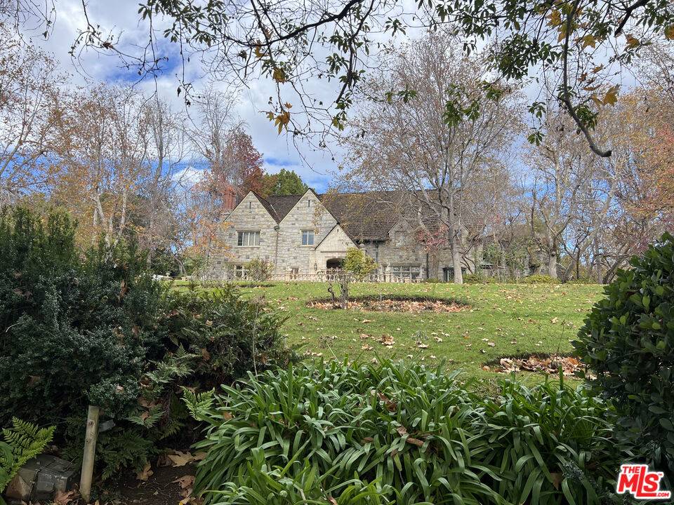 9463   Sunset Blvd 5BR Beverly Hills Post Office | B.H.P.O. La
