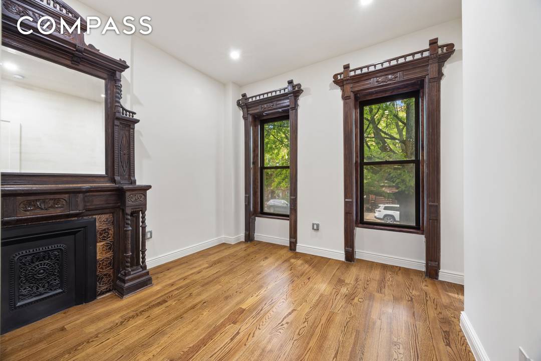 Absolutely stunning, this parlor level floor through residence at 437 Putnam Avenue seamlessly blends the timeless elegance of classic Brooklyn brownstone living with sophisticated modern design.