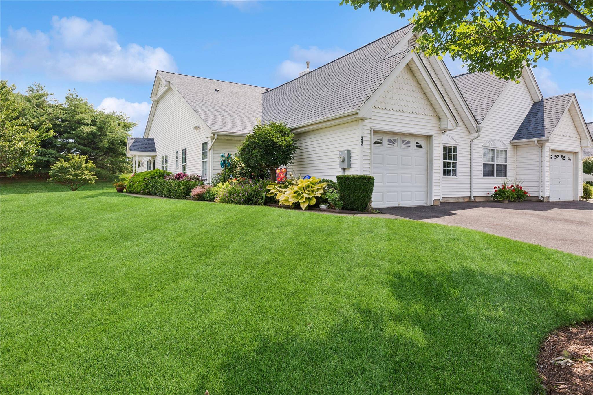 Welcome to 32 Summerfield Lane North, a sunlit and spacious 3 bedroom, 2 bathroom home located in the desirable Silver Village Community, a private, any age condominium enclave in the ...