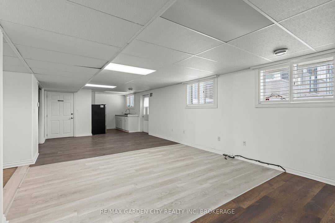 Spacious and well maintained basement bachelor unit at 101 Moffatt Street in St.