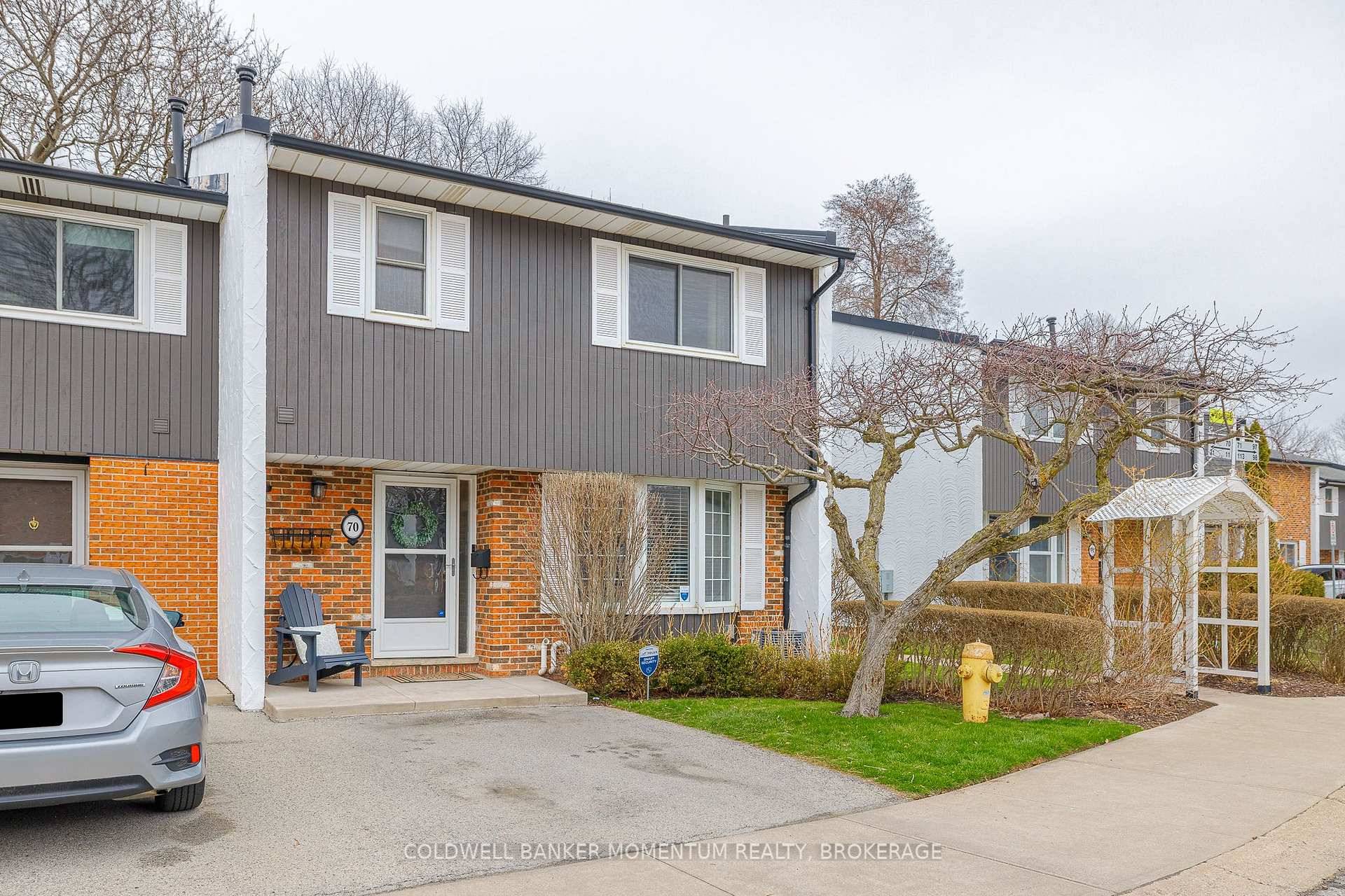 Welcome to 77 Linwell Road, unit 70 !
