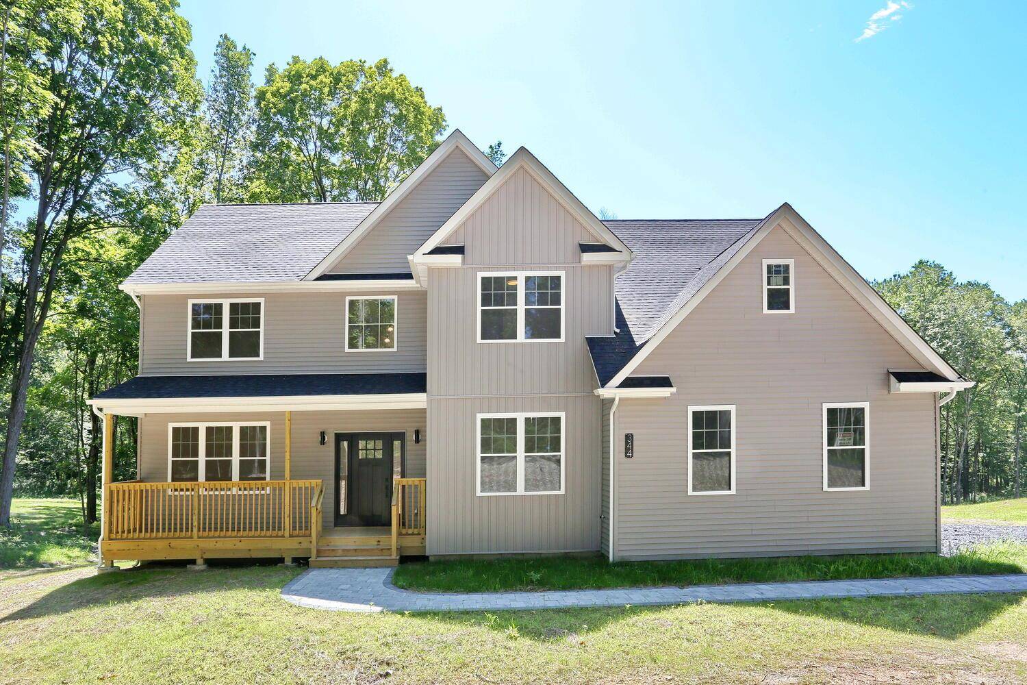 Commanding presence. Elevated living.