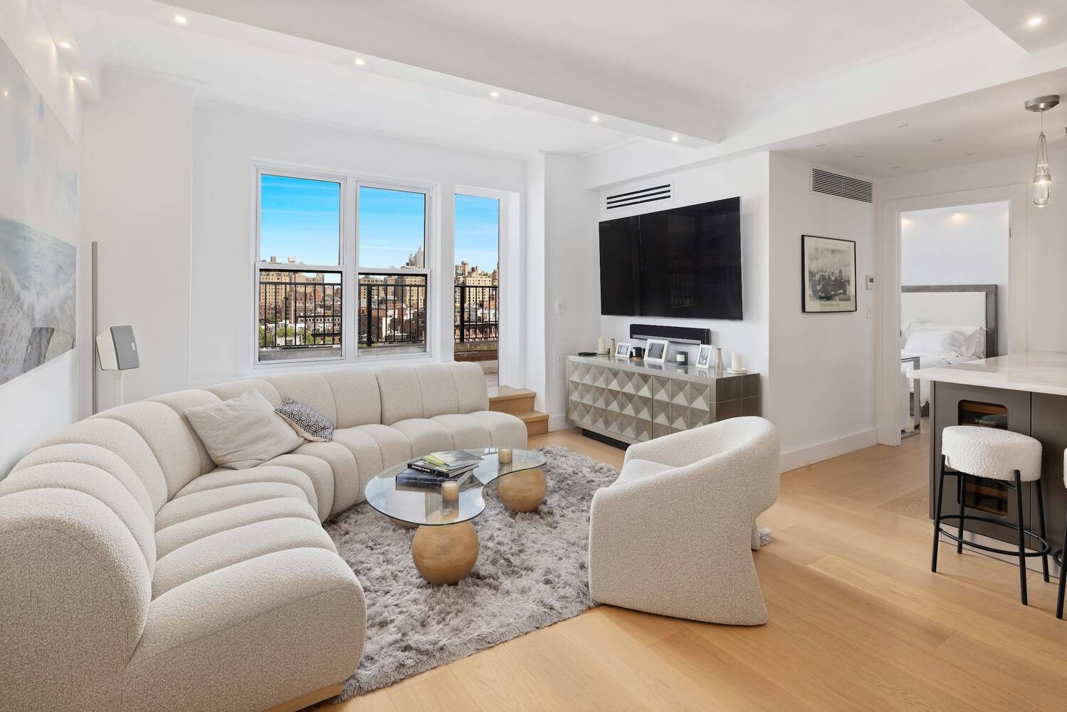 Experience quintessential Upper West Side elegance at Residence 10G in The Clifton House, a prestigious prewar cooperative perfectly positioned just a stone's throw from Central Park and the American Museum ...