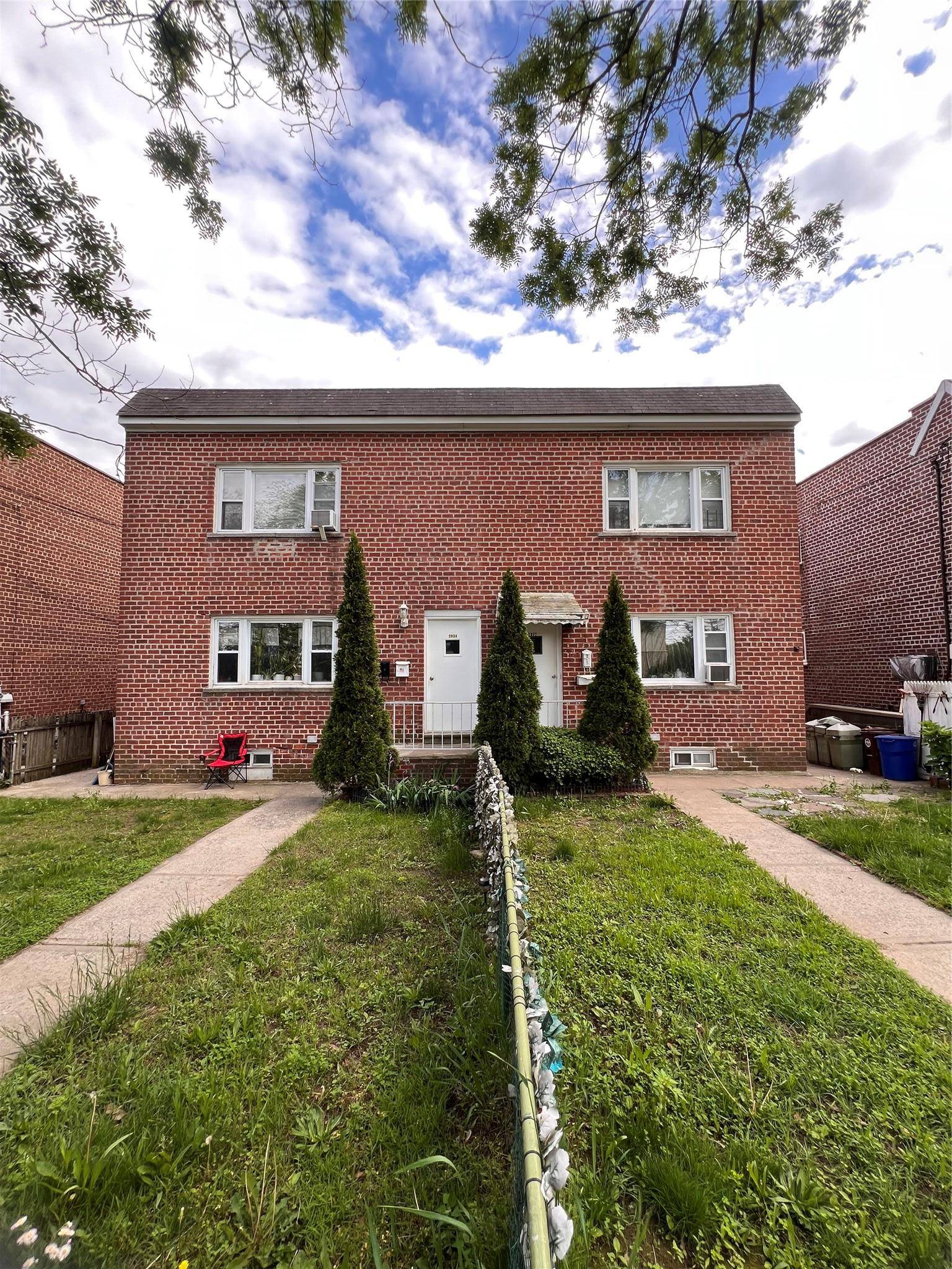 PACKAGE DEAL MUST BE SOLD TOGETHER Welcome to 2832 Harding Avenue and 2834 Harding Ave, a 1 bedroom over 1 bedroom 876911 PACKAGE DEAL MUST BE SOLD TOGETHER Both Properties ...