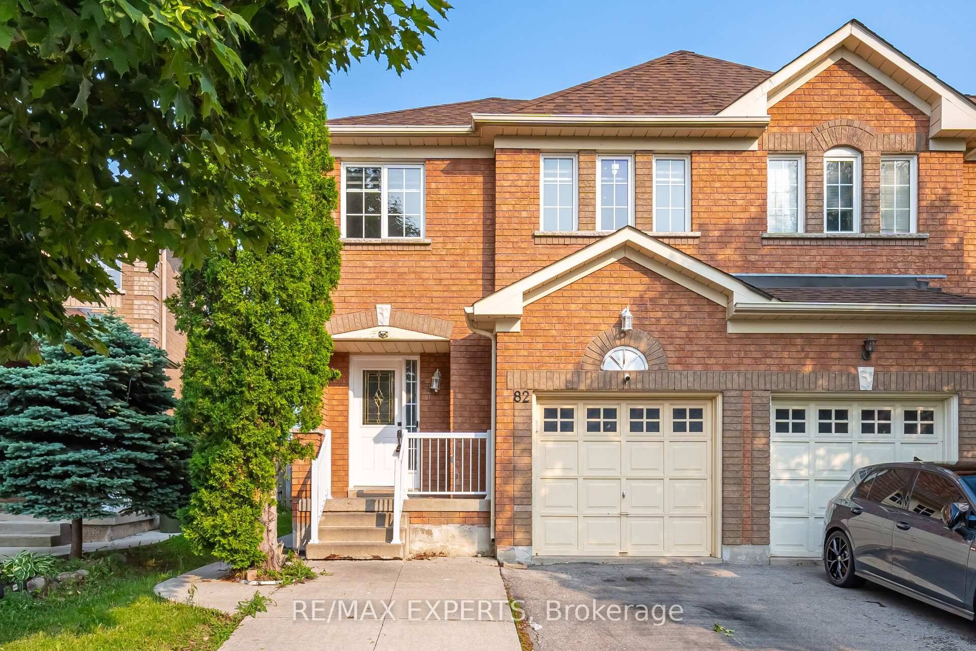 3 Bed 2 Bath Upper Level Semi Detached house In Prime Brampton, Great Neighbourhood And Great Schools Nearby.