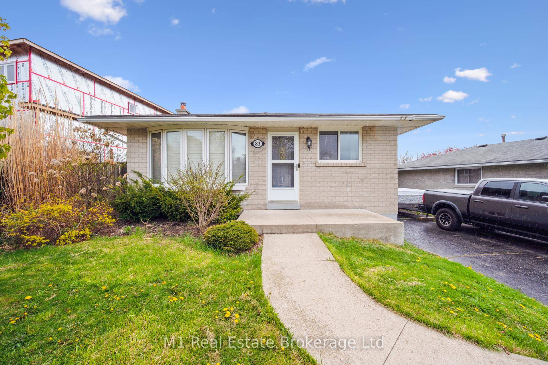 Welcome to this well maintained 3 bedroom bungalow, nestled on a quiet street in one of Cambridges most desirable family friendly neighbourhoods.